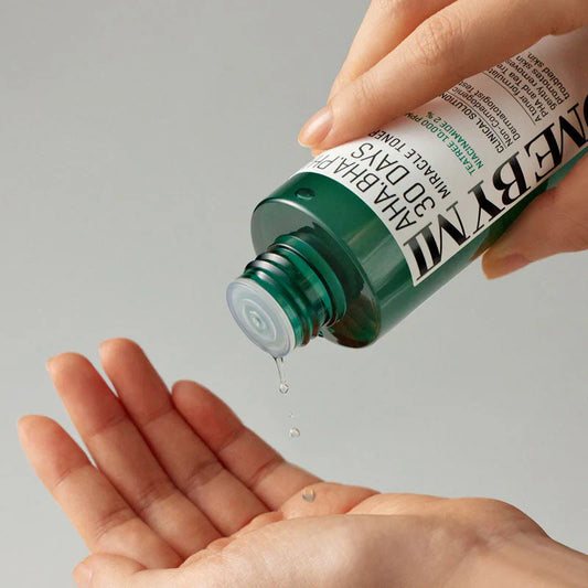 AHAs, BHAs e PHAs: um guia simples dos esfoliantes químicos