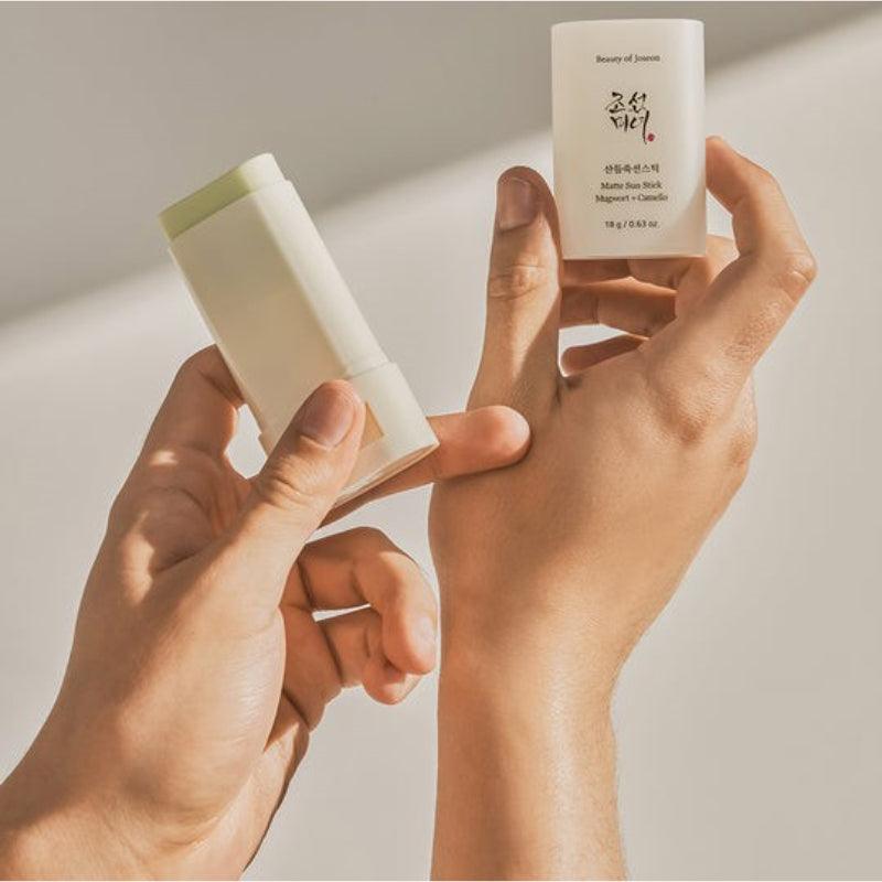 Matte sun stick : Mugwort+Camelia SPF50 PA++++