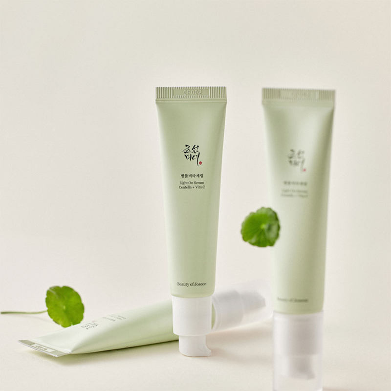 Light On Serum Centella + Vita C