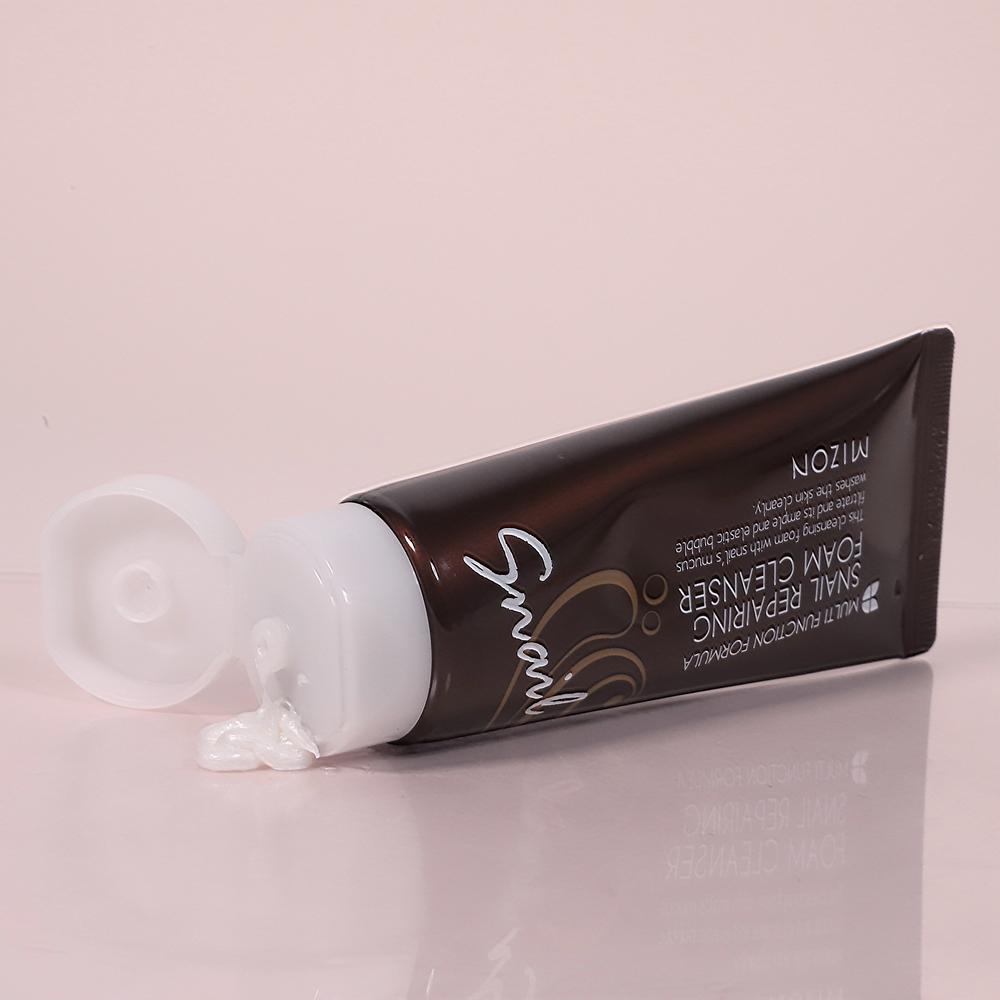 Mizon Snail Repairing Foam Cleanser - Korean-Skincare